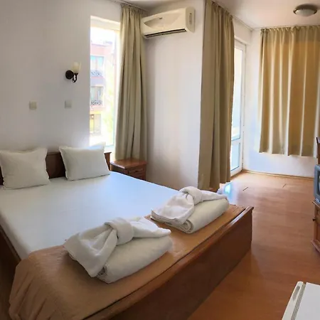 Family Littoral Hotel 2*