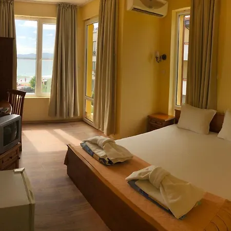 Family Littoral Hotel